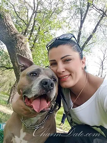 Alena, 40